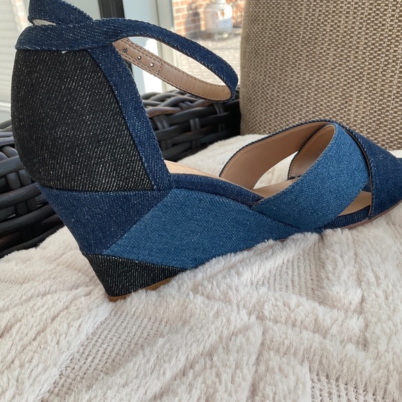 New denim wedge shoes,size 8.Billy Ella. - Picture 3 of 7